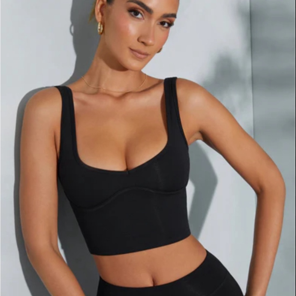 Black Sweetheart Neckline Crop Top NWT